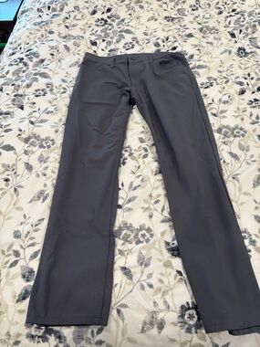 Levi Men's Dark Gray Dress Pants